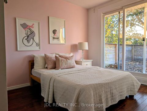 Photo 15 at 32 Ashmount Crescent, Richview, Toronto