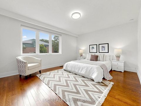 Photo 19 at 32 Ashmount Crescent, Richview, Toronto