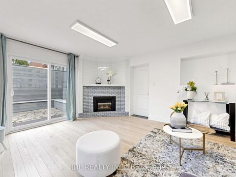 Photo 34 at 32 Ashmount Crescent, Richview, Toronto