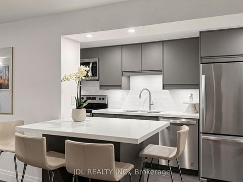 Photo 41 at 32 Ashmount Crescent, Richview, Toronto