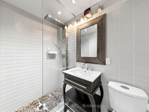 Photo 45 at 32 Ashmount Crescent, Richview, Toronto