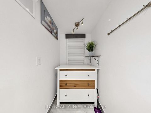 Photo 47 at 32 Ashmount Crescent, Richview, Toronto