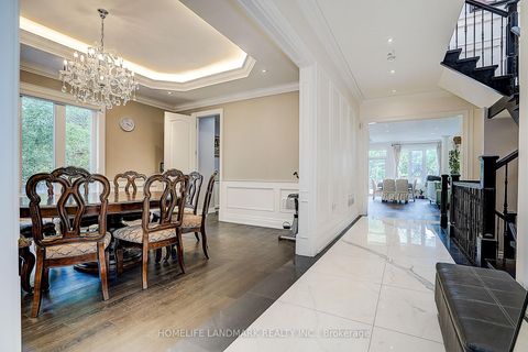 Photo 3 at 153 Lawrence Avenue, Harding, Richmond Hill