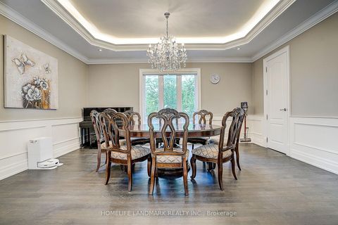 Photo 4 at 153 Lawrence Avenue, Harding, Richmond Hill