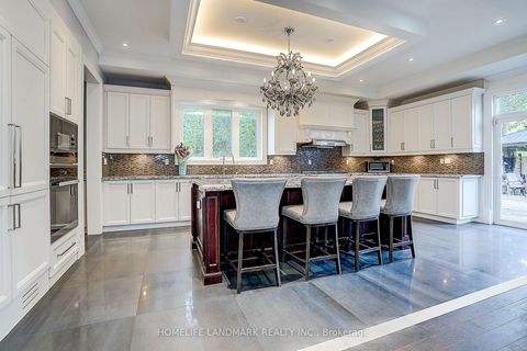 Photo 5 at 153 Lawrence Avenue, Harding, Richmond Hill