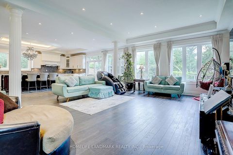 Photo 12 at 153 Lawrence Avenue, Harding, Richmond Hill