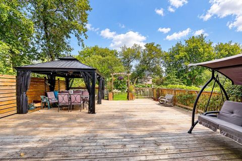 Photo 32 at 153 Lawrence Avenue, Harding, Richmond Hill