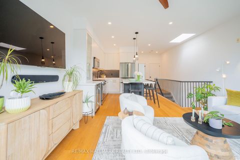 Photo 7 at 3 - 34 Boston Avenue, South Riverdale, Toronto