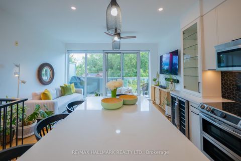 Photo 8 at 3 - 34 Boston Avenue, South Riverdale, Toronto