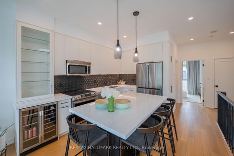 Photo 9 at 3 - 34 Boston Avenue, South Riverdale, Toronto