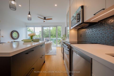 Photo 14 at 3 - 34 Boston Avenue, South Riverdale, Toronto