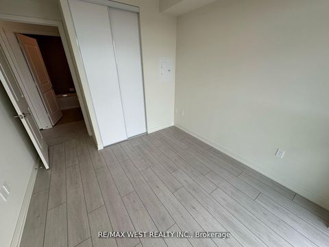 Photo 10 at 2511 - 38 Annie Craig Drive, Mimico, Toronto