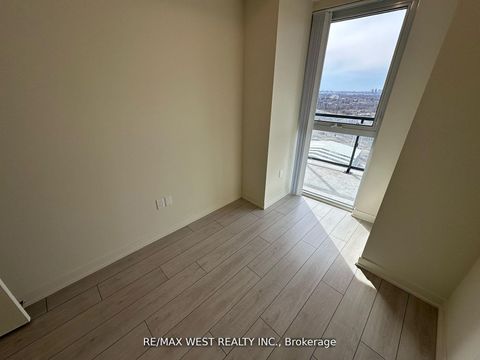 Photo 14 at 2511 - 38 Annie Craig Drive, Mimico, Toronto