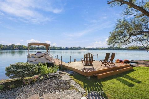 Photo 2 at 3 Willowbank Avenue, Oak Ridges Lake Wilcox, Richmond Hill