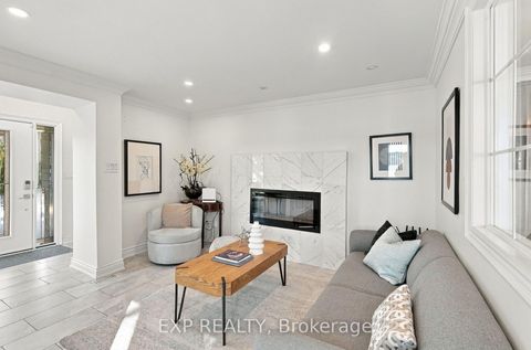 Photo 6 at 3 Willowbank Avenue, Oak Ridges Lake Wilcox, Richmond Hill