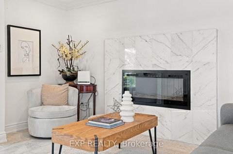 Photo 7 at 3 Willowbank Avenue, Oak Ridges Lake Wilcox, Richmond Hill