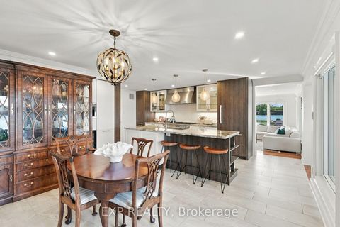 Photo 10 at 3 Willowbank Avenue, Oak Ridges Lake Wilcox, Richmond Hill