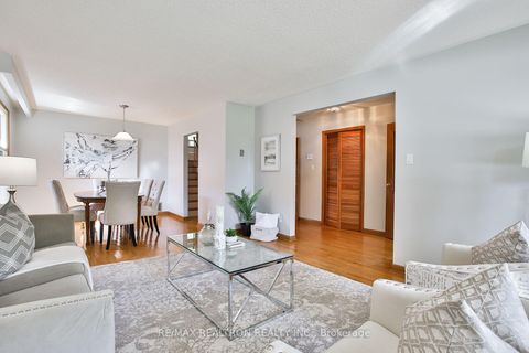 Photo 2 at 2636 Victoria Park Avenue, Pleasant View, Toronto