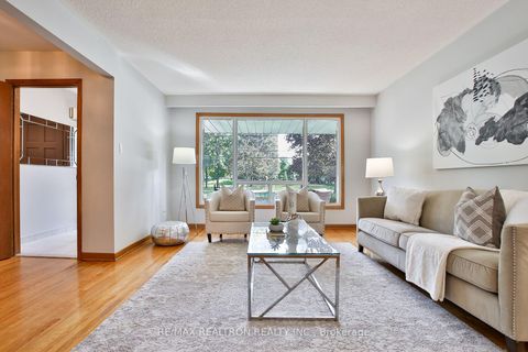 Photo 3 at 2636 Victoria Park Avenue, Pleasant View, Toronto