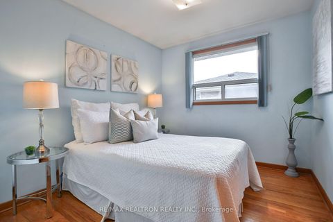 Photo 12 at 2636 Victoria Park Avenue, Pleasant View, Toronto