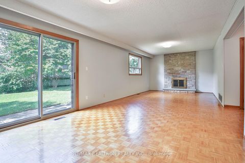 Photo 14 at 2636 Victoria Park Avenue, Pleasant View, Toronto