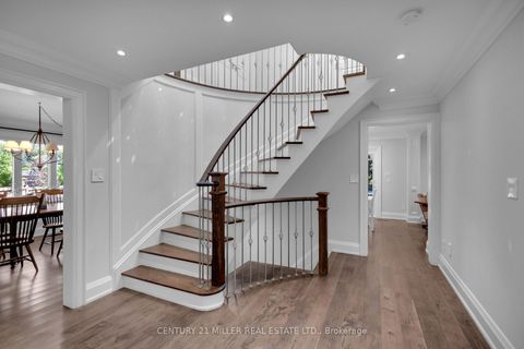 Photo 5 at 21 Neiltree Court, Markland Wood, Toronto
