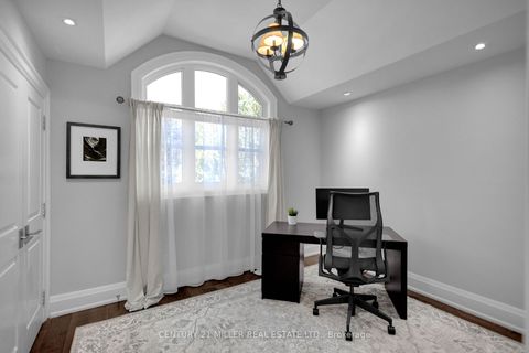 Photo 24 at 21 Neiltree Court, Markland Wood, Toronto