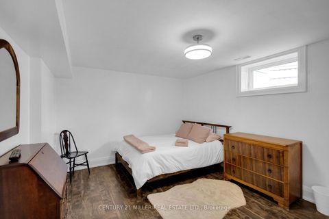 Photo 30 at 21 Neiltree Court, Markland Wood, Toronto