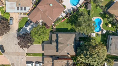 Photo 41 at 21 Neiltree Court, Markland Wood, Toronto
