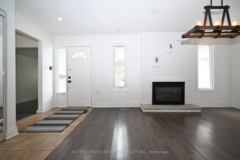 Photo 5 at 7 HURON Street, North Shore, Barrie