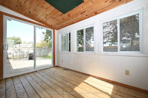 Photo 15 at 7 HURON Street, North Shore, Barrie
