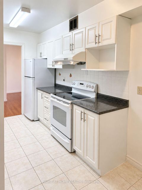 Photo 9 at 1911 - 45 Silver Springs Boulevard, L'Amoreaux, Toronto