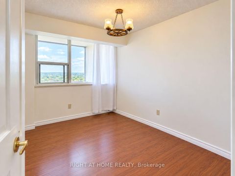 Photo 12 at 1911 - 45 Silver Springs Boulevard, L'Amoreaux, Toronto