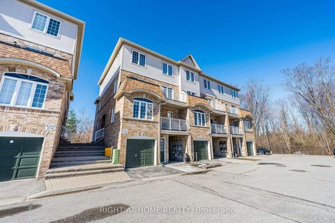 Photo 1 at 40 - 200 Mclevin Avenue, Malvern, Toronto
