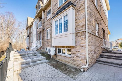Photo 2 at 40 - 200 Mclevin Avenue, Malvern, Toronto