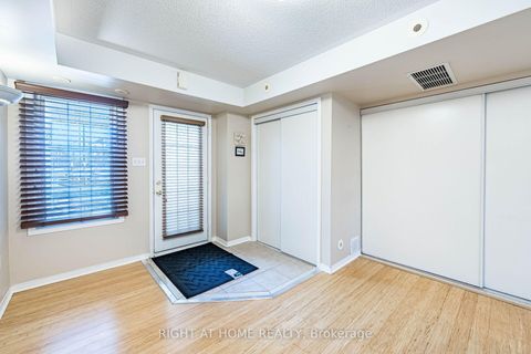 Photo 7 at 40 - 200 Mclevin Avenue, Malvern, Toronto