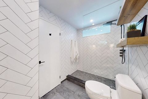 Photo 31 at 231 - 901 Queen Street W, Niagara, Toronto