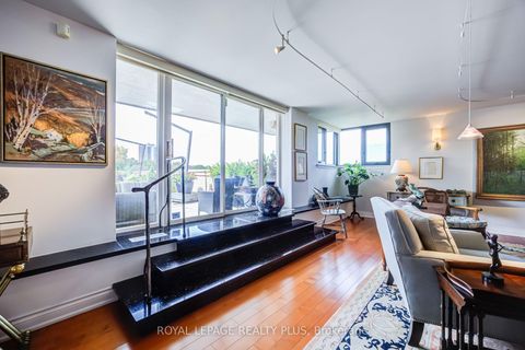Photo 7 at 704 - 260 Heath Street W, Forest Hill South, Toronto