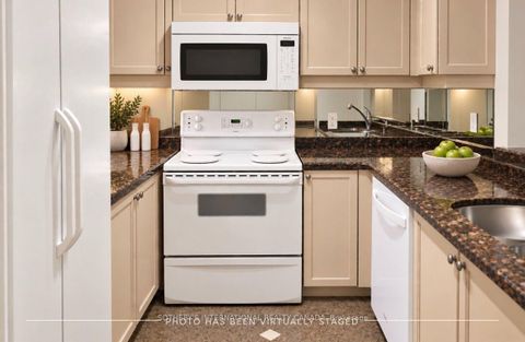 Photo 5 at 404 - 800 Spadina Road, Forest Hill South, Toronto