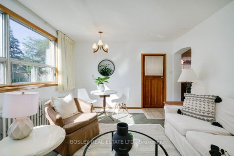 Photo 13 at 247 Melrose Avenue, Nortown, Toronto