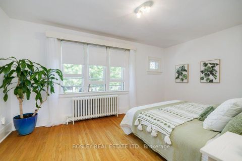 Photo 18 at 247 Melrose Avenue, Nortown, Toronto