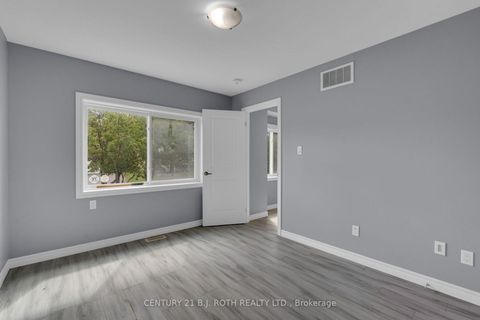 Photo 6 at Units 1 + 2 + Co - 12 Dufferin Street, Sanford, Barrie