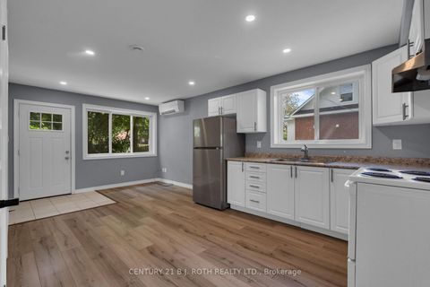 Photo 17 at Units 1 + 2 + Co - 12 Dufferin Street, Sanford, Barrie