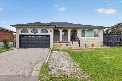 Photo 0 at 124 Honeywood Road, Jane Heights, Toronto