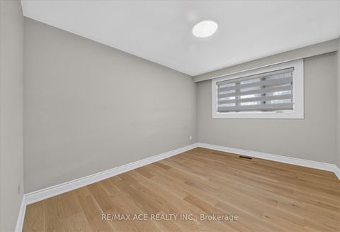 Photo 18 at 124 Honeywood Road, Jane Heights, Toronto