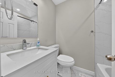 Photo 20 at 124 Honeywood Road, Jane Heights, Toronto