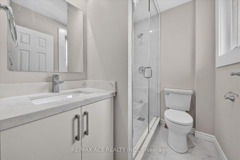 Photo 24 at 124 Honeywood Road, Jane Heights, Toronto