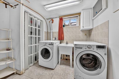 Photo 40 at 124 Honeywood Road, Jane Heights, Toronto