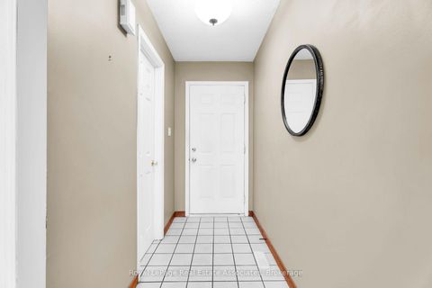Photo 3 at 9 Windwood Drive, Clairville, Toronto