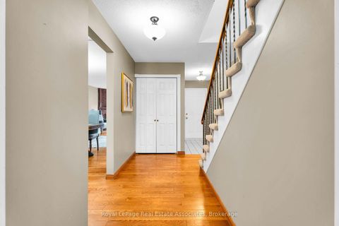 Photo 4 at 9 Windwood Drive, Clairville, Toronto